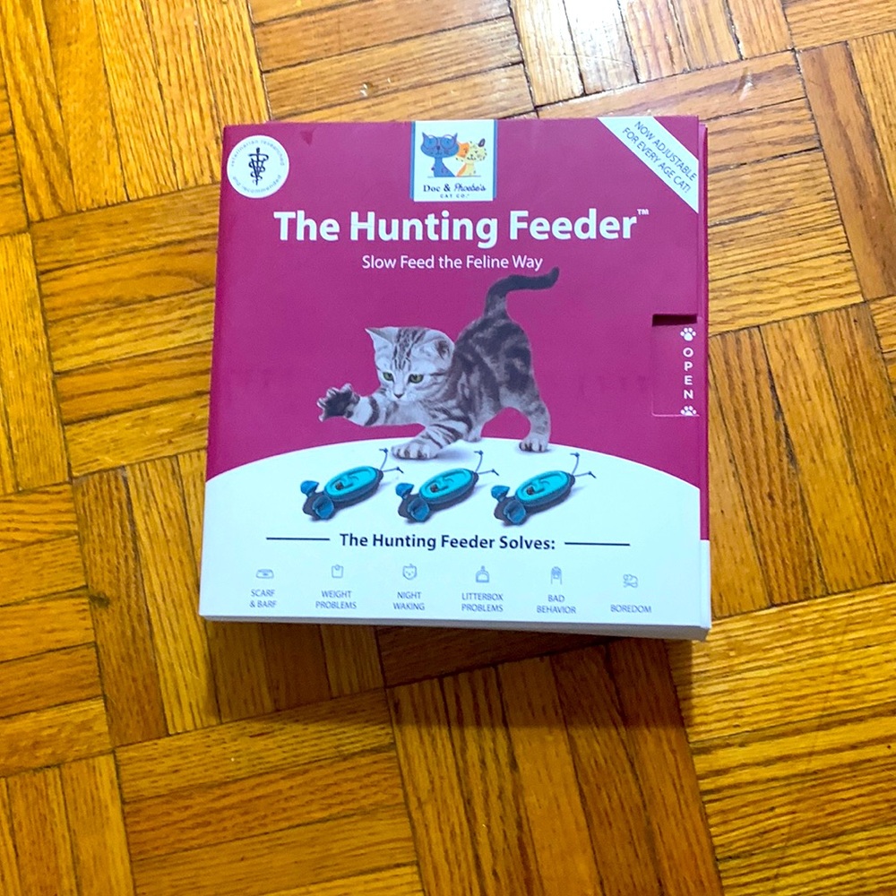 BNIB Doc and Phoebe's The Hunting Feeder - Slow Feed the Feline Way